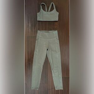 Girlfriend Collective Compressive Pocket Legging & Lou V-Back Sport Bra Set XS